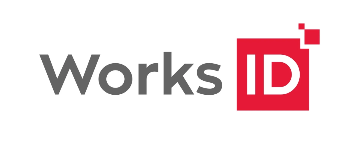 白い背景に「Works ID」というロゴが描かれています。「Works」はグレーの文字で、「ID」は赤い四角の中に白抜き文字でデザインされており、右上に小さな赤い四角が散りばめられています。