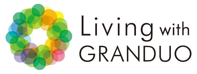 Living with GRANDUO ロゴ